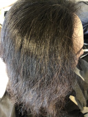 髪の毛の表面のくせ チリチリのくせ 治し方　りずむヘアデザイン 