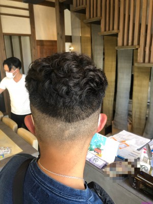 フェードカット＋パーマ　土浦市　美容室　りずむヘアデザイン