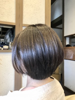 丸みボブ　ハイライト　ボブ　グラデーションボブ　ブリーチ　ヘアカラー　美容室　土浦市　りずむヘアデザイン