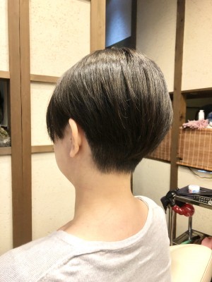 コンパクトショート　刈り上げ女子　2ブロ女子　土浦市美容室　りずむヘアデザイン