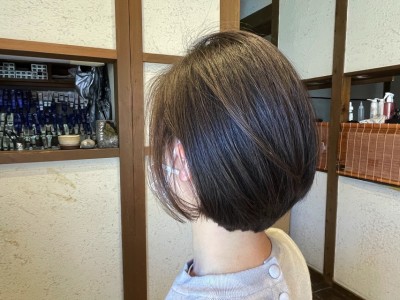 ショートボブ　丸みボブ　ボブ　グラデーションボブ　ヘアカラー　美容室　土浦市　りずむヘアデザイン